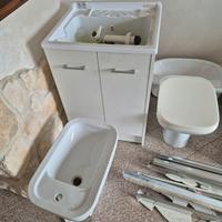 Atredo bagno e sanitari + lavella e termosifoni