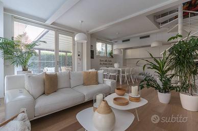 Villa di 160 m² con 4 locali e box auto a Milano
