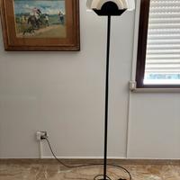 Piantana alogena marca Relco con vetro di Murano