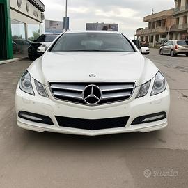 Mercedes-benz E 220 CDI Coupé BlueEFFICIENCY