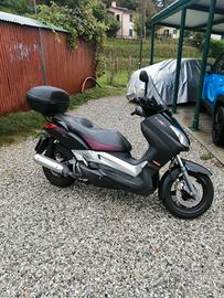 scooter Yamaha xmax