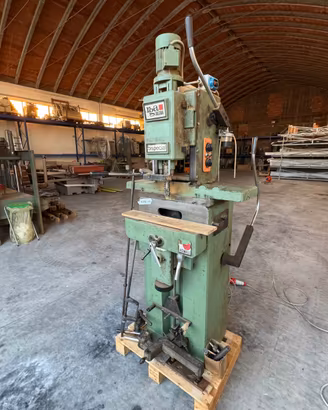 Cavatrice a catena combinata 3 lavorazioni RGA