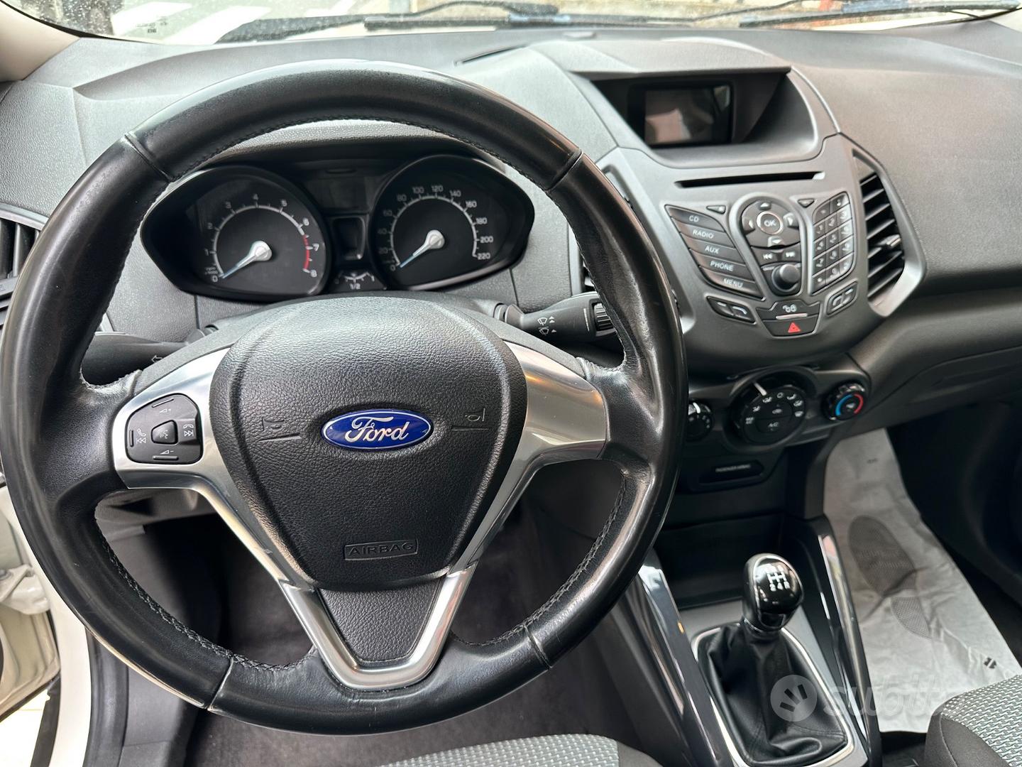 Ford Ecosport 2015 photo 4