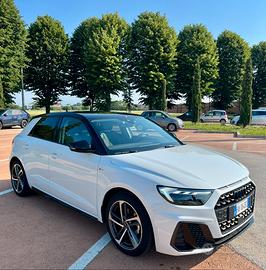 Audi A1 Sportback 30 TFSI S Identity Black S-Line