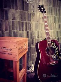 Gibson Hummingbird Standard Exclusive Wine Red