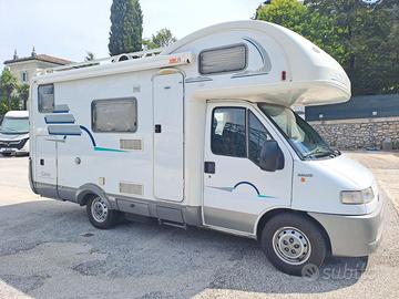 Camper mansardato