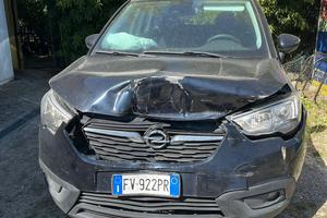 Opel crossland 2019 79000 km 1.2 b