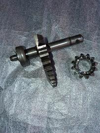 alberino e ingranaggio messa in moto vespa GL