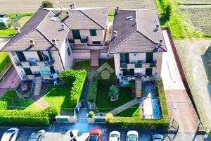 3 LOCALI A BRESCELLO