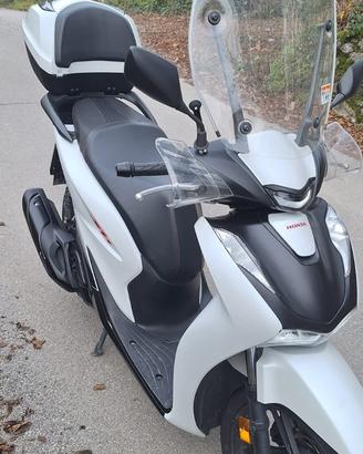 Honda SH 125(2025)-16.000km