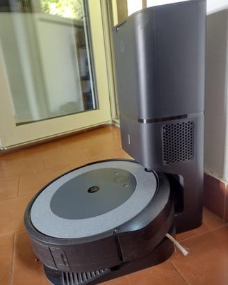 iRobot Roomba i3+ con Clean Base™ Autosvuotante