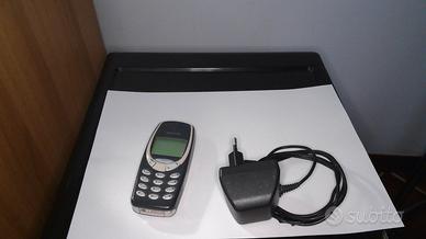Nokia 3310 con caricabatterie originale