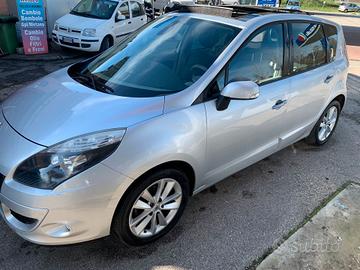 Renault Scenic Scénic X-Mod 2.0 dCi 160CV Luxe, so
