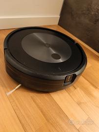 iRobot ROOMBA j7 lava e aspira 