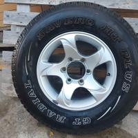 Ruota SUV 235x75x15 con cerchio in lega