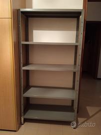 Scaffale metallico