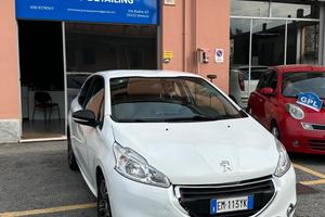 Peugeot 208 1.4 HDi 68 CV 3 porte Allure