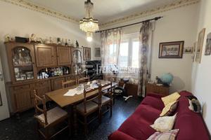 QUADRILOCALE CON BALCONE