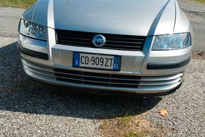 auto fiat stilo