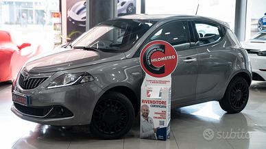 Lancia Ypsilon 1.2 69 CV GPL SILVER 5P. CARPLAY LE