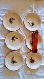 Antichi piattini in ceramica