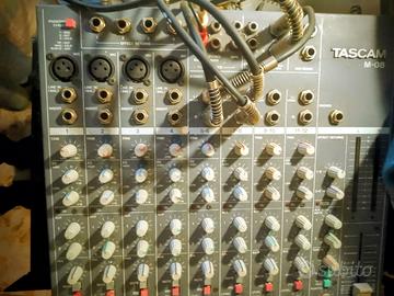 MIXER Tascam M-08
