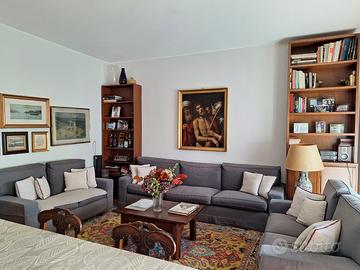 A Milano luminoso appartamento