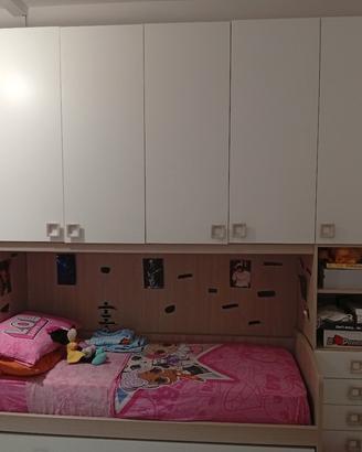 cameretta con libreria 3,00mt  x h2,62
