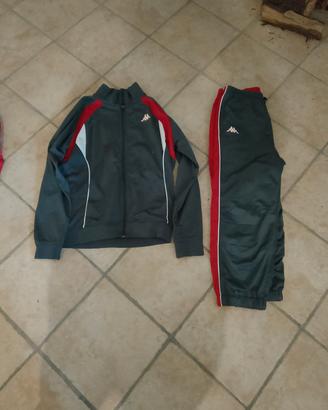 tuta sportiva 