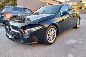 Mercedes-benz A 180 Automatic Sport 2019 SINISTRAT