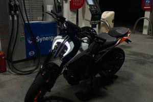 KTM Duke 125