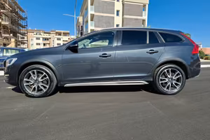 Volvo V60 Cross Country D4 AWD Geartronic Summum