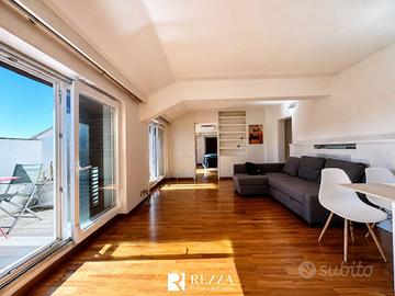Attico / Mansarda di 85 m² con 2 locali a Roma