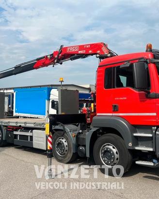 MAN 35.360 PIANALE €6 4 ASSI CON GRU FASSI / CARRE