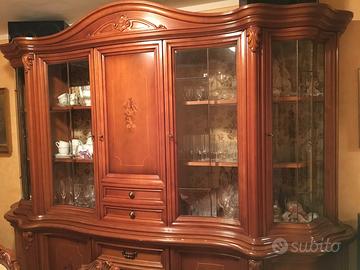 Splendido arredamentosala da pranzo stile classico