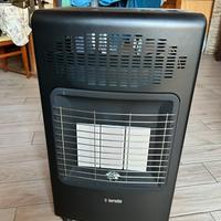 Stufa GPL marca bartolini  nera nuova