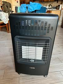 Stufa GPL marca bartolini  nera nuova