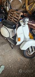 Vespa p200e