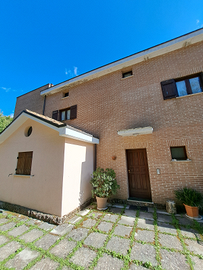 Caratteristica abitazione ad Ovindoli