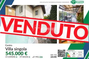 Villa a Cassano d'Adda Via gioberti 5 locali