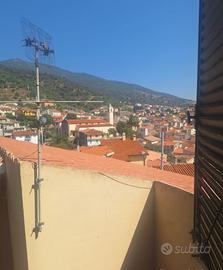 Palazzetto Terra/Tetto nel Centro di Bono ( SS )