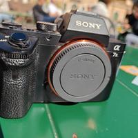 svendesi  per pezzi ricambio SONY ALPHA II