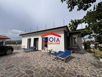 Appartamento di 250 m² con 5 locali a Mondragone