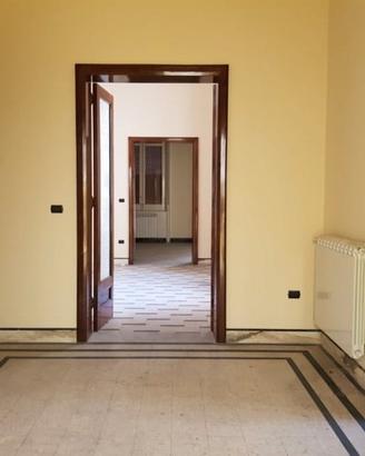 Ampissimo Appartamento Ideale Per Strutture Villa