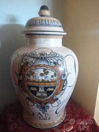 Ceramica di Castelli Anfora SACA dipinta a mano  