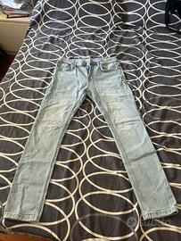 Jeans Pull&Bear azzurrino chiaro