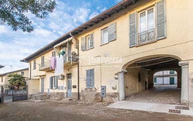 BILOCALE LIBERO SUBITO IN CENTRO