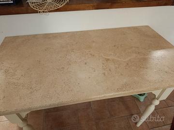 Tavolo con marmo travertino