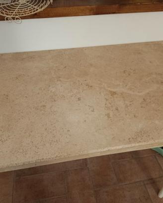 Tavolo con marmo travertino