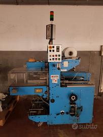 Fardellatrice con Tunnel di Termoretrazione